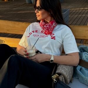 Love T-shirt - Image 4