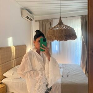 Élodie Lace Blouse - Image 10