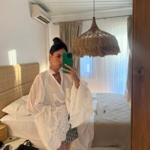 Élodie Lace Blouse - Image 9
